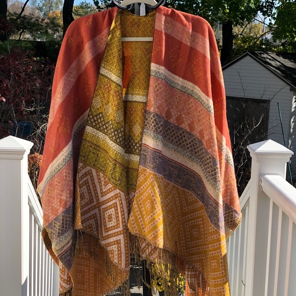 Francescas Collection Knit Shawl - Picture 9 of 10